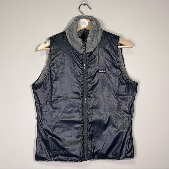 REVERSIBLE Patagonia Vest - Picture 4 of 4